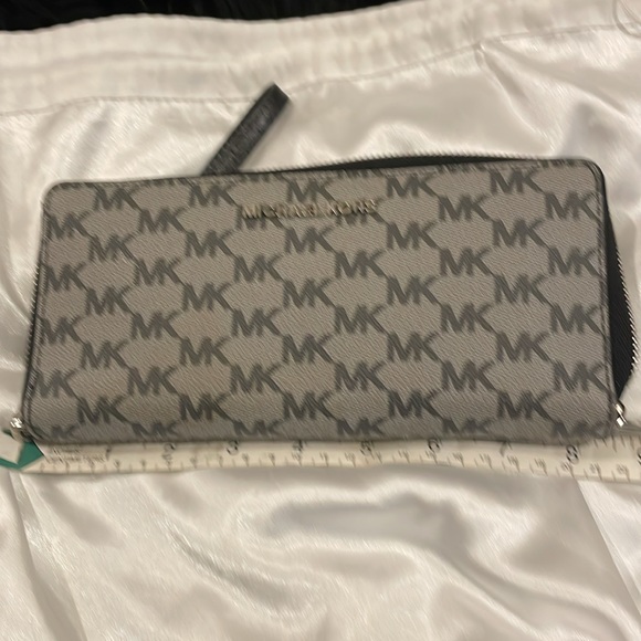 Michael Kors Jet Set Travel Phone Wallet Wristlet - Picture 11 of 12